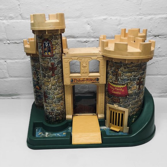 Vintage Fisher-Price Play Family Castle (1974, #993) - Picture 6 of 6